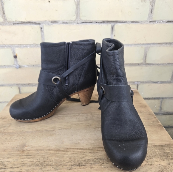 Sanita Clog Boots - Picture 7 of 10